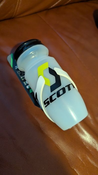 Bidon Scott + Koszyk Syncros