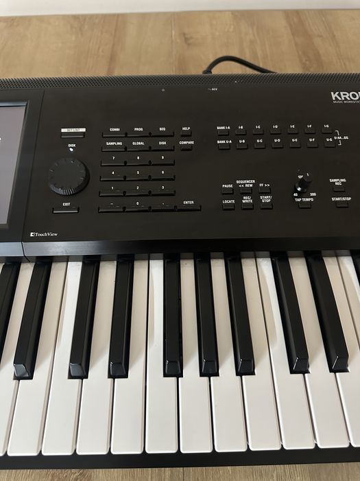 Korg Kronos 2 61 синтезатор