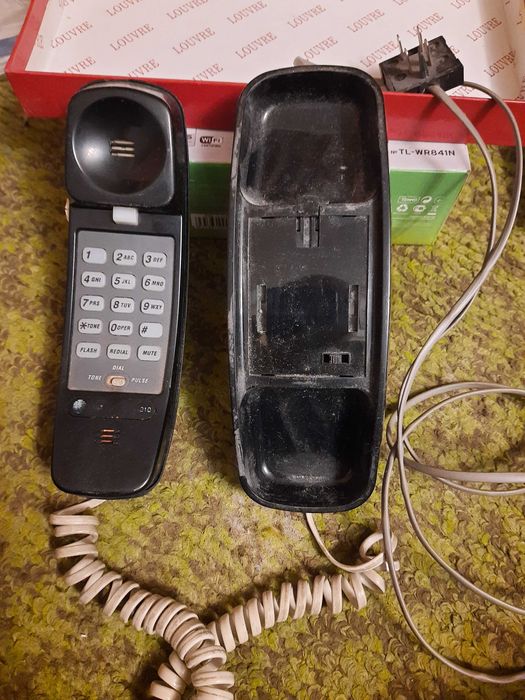 Стаціонарний телефон