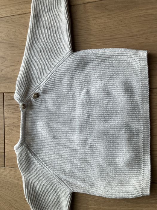 Sweterek beżowy Zara 68