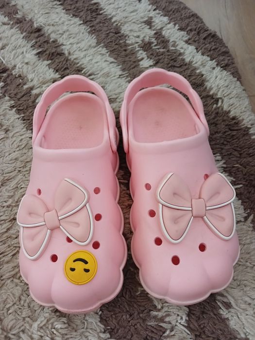 Крокси для дівчинки