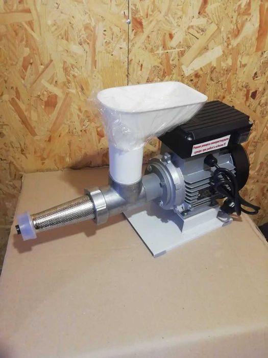 Соковыжималка шнековая ТШМ-2 для томатов, винограда.