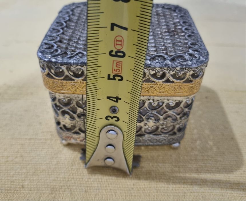 Caixa de Joias Antiga ver fotos