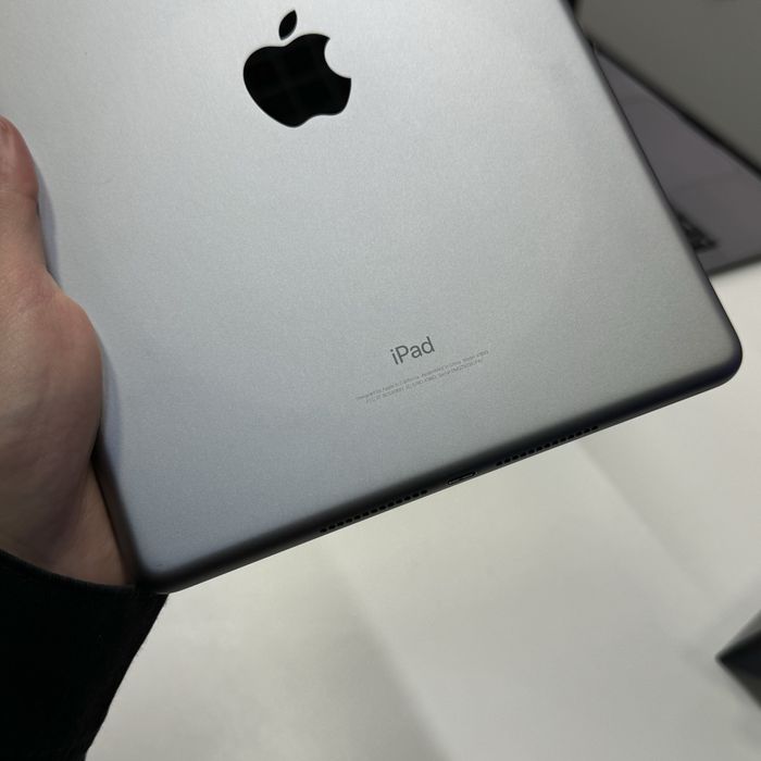 Планшет iPad 6 9.7” 32GB Wi-Fi • ГАРАНТІЯ • СТАН 9.7/10 103730