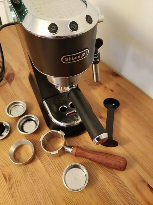 Delonghi Dedica EC685