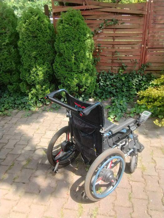 wozek inwalidzki elektryczny
