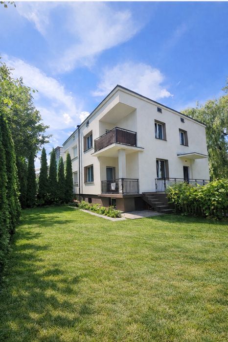 Komfortowy dom, ogród, garaż podziemny / LSM / spokój i zieleń – zero problemów z parkowaniem!