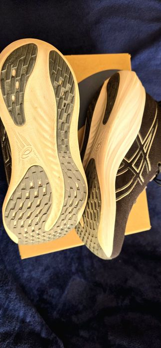 ASICS Gel Nimbus 26 – Pouquíssimo uso, praticamente novo!