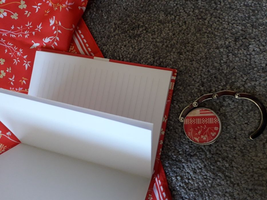 Chusta notes i wieszak zestaw