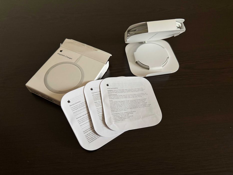 Зарядний пристрій Apple MagSafe Charger для iPhone (White) (Оригінал)