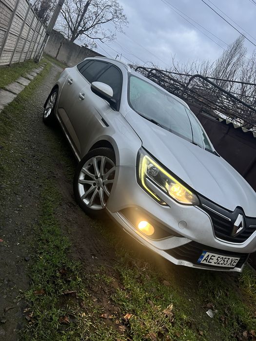 Меган 4 1.5 к9к.