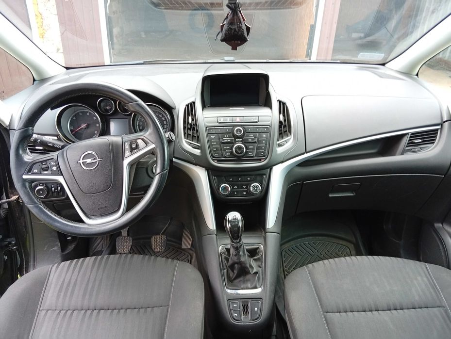 Opel Zafira C 2012  2.0 CDTI 7 osobowy
