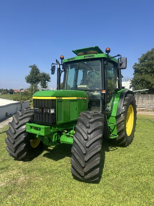 Trator John Deere 6410