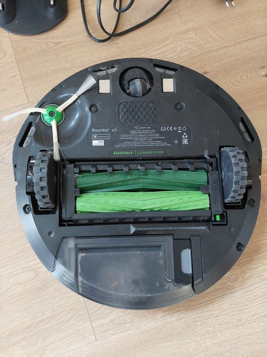 Super odkurzacz iRobot Roomba e5 sprawny i po serwisie