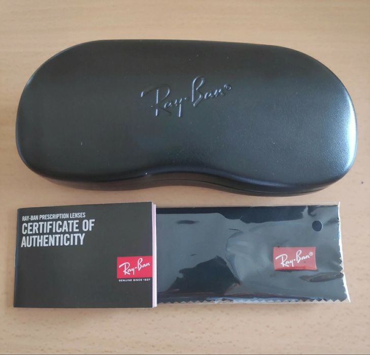 Caixa de óculos Ray.Ban