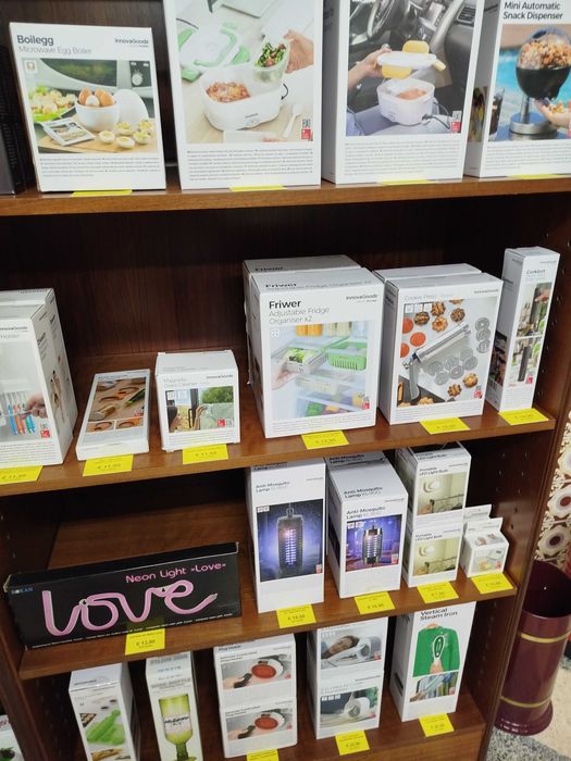 Recheio de Loja de Prendas e Gadgets