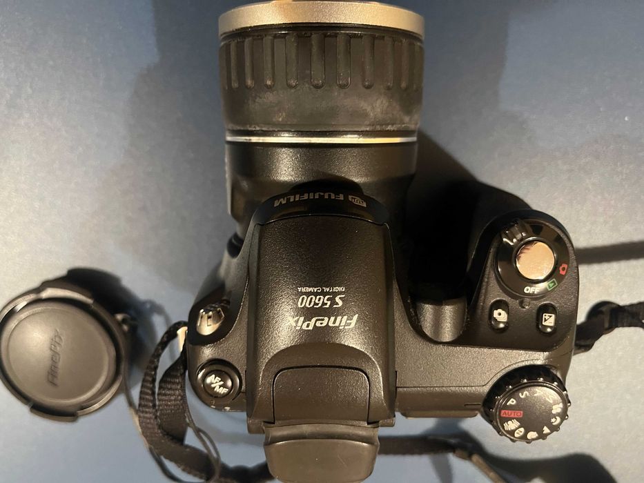 Fujifilm FinePix S5600 + karty pamięci + filtr UV | sprawny | vintage