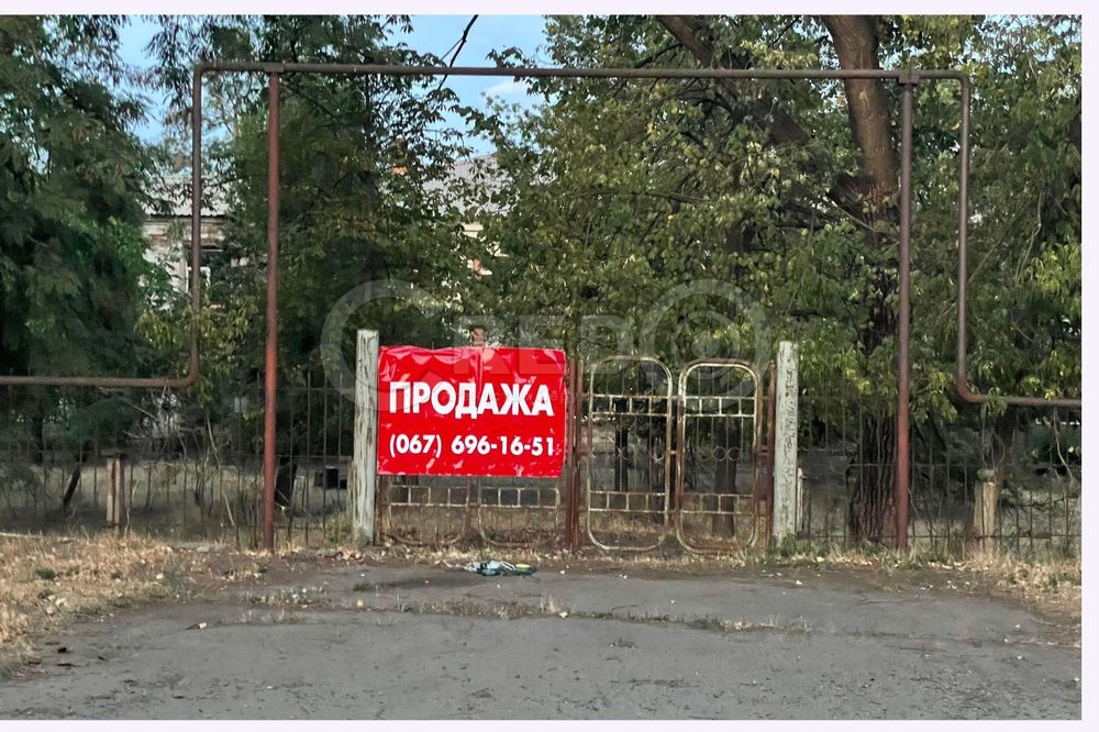 Продаж окремо розташованої будівлі (район Фрунзе).