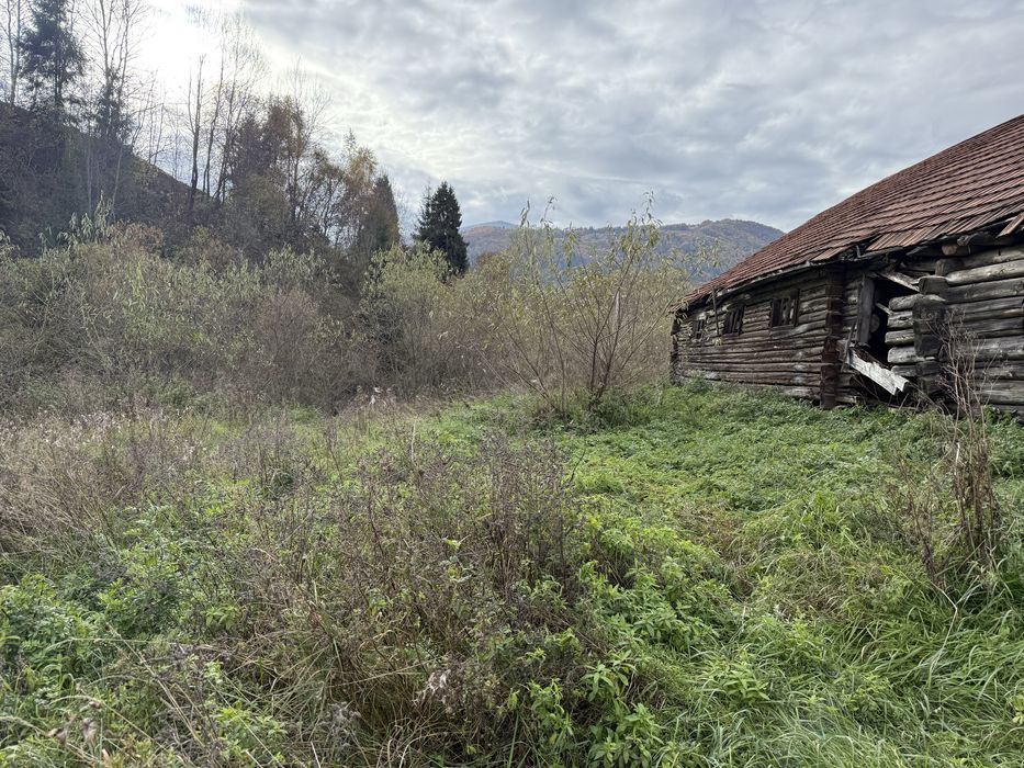 Продається ділянка у с. Подобовець гори Карпати