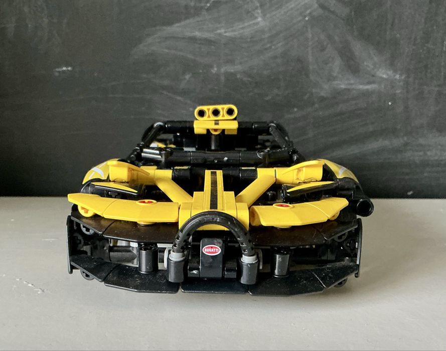 LEGO Technic Bugatti Bolide (42151)