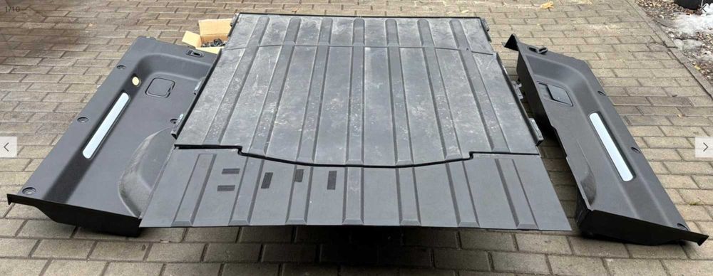 RIVIAN R1T R1S бампер з розборка б/у запчаастини шрот РІВІАН