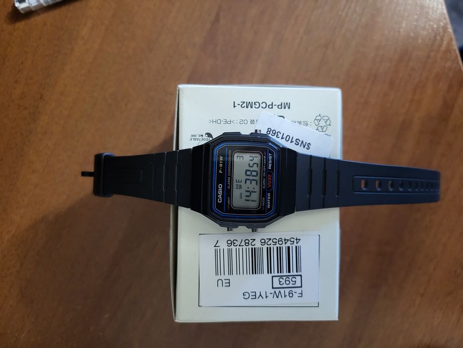 Часи CASIO F-91W