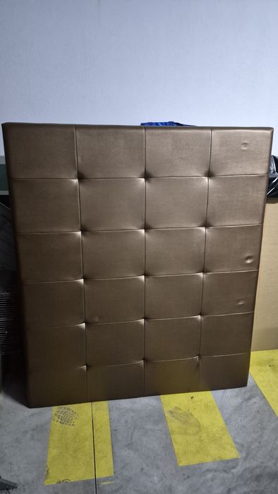 Vendo cabeceira em napa