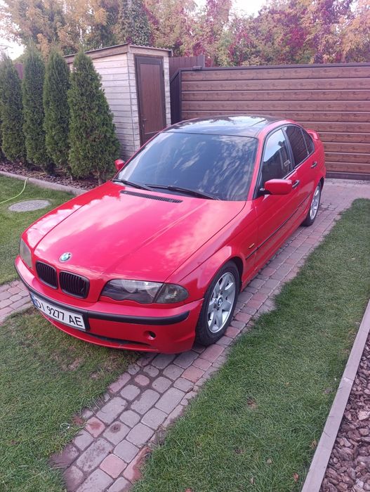 продам BMW  318 бензин