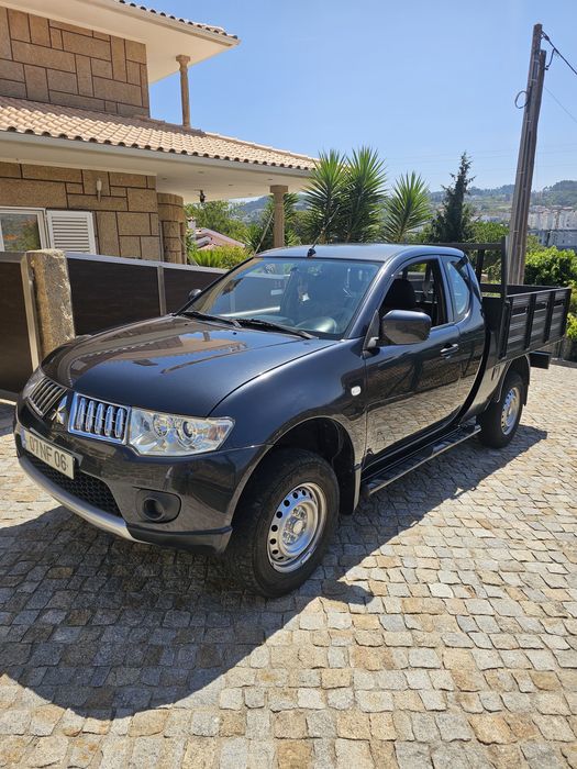 Mitsubishi L200 2012