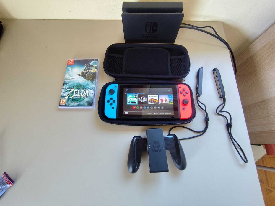 Nintendo Switch + Legend of Zelda: Tears of the Kingdom
