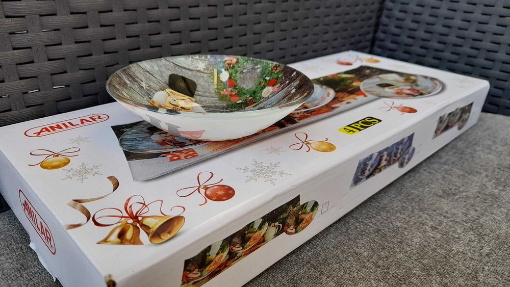 Torteira de Natal com Tijelas em vidro decorado