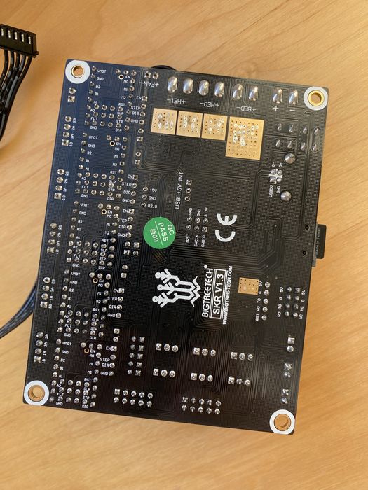 Плата Bigtreetech SKR v1.3, драйвери TMC2208, екран TFT 3.5”