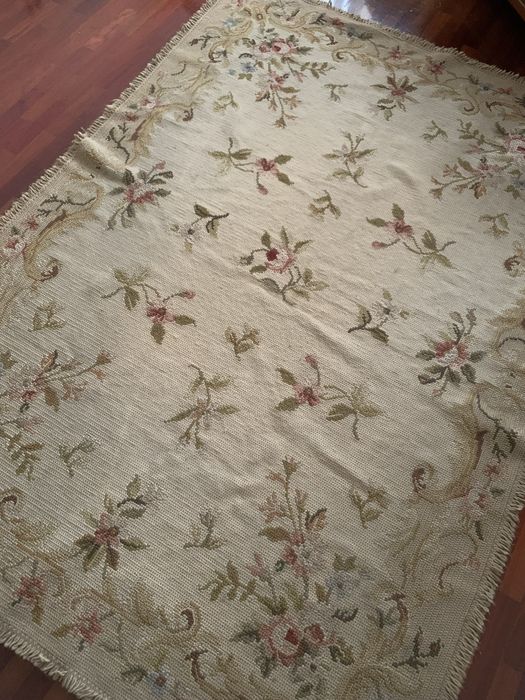 Carpete arroiolos - 1,40 x 2,00m - usado em bom estado