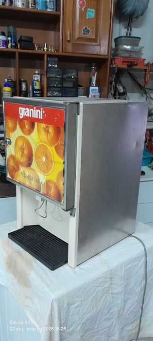 Mini refrigerador de bebidas