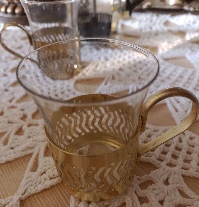 Cafeteira de êmbolo com 2 chávenas