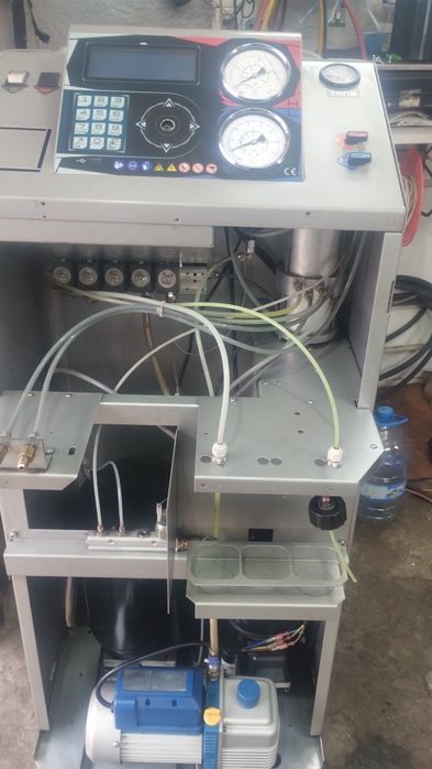 Продам станцию для заправки автокондиционеров smile easy