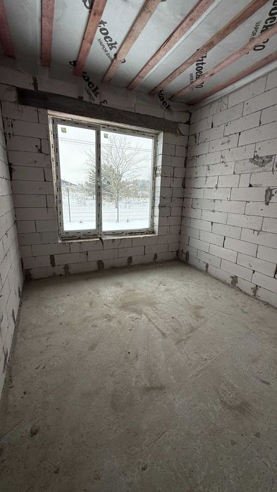 Без%. Будинок у мальовничій Бобриці серед сосен з терасою і простором.