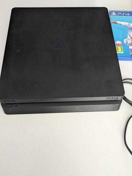 Sprzedam konsolę PS4 slim