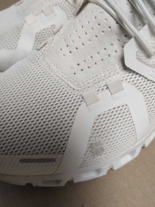 Buty do biegania biegowe ON Running Cloud roz 40,5