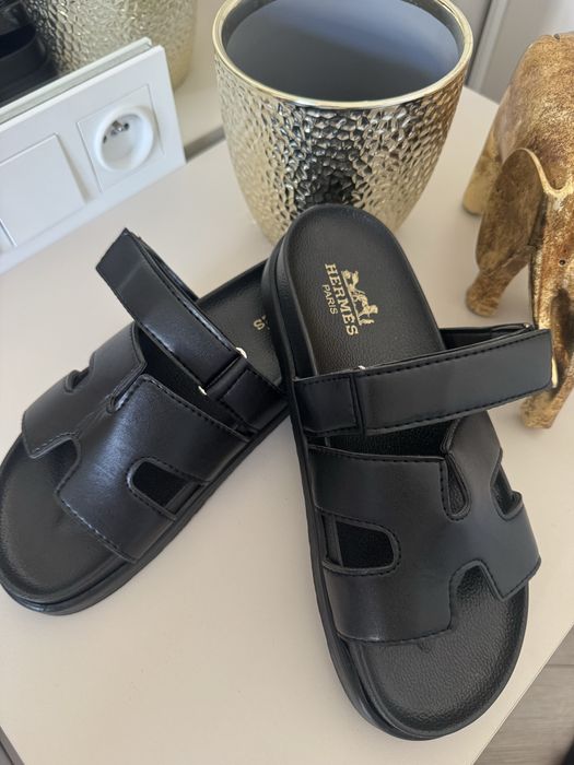 Klapki damskie hermes