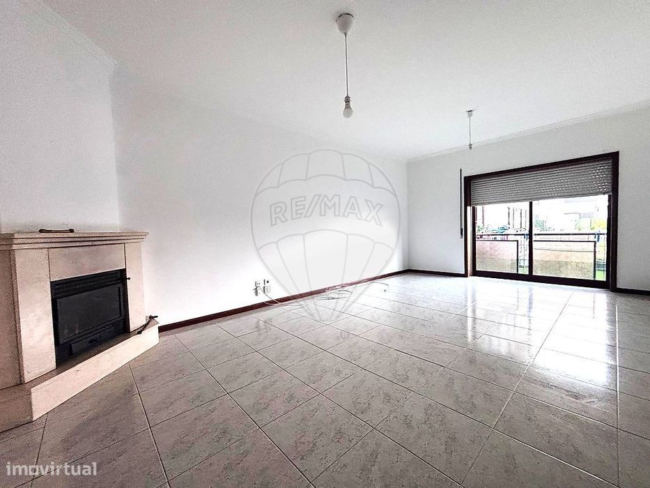 Apartamento T2 para arrendamento