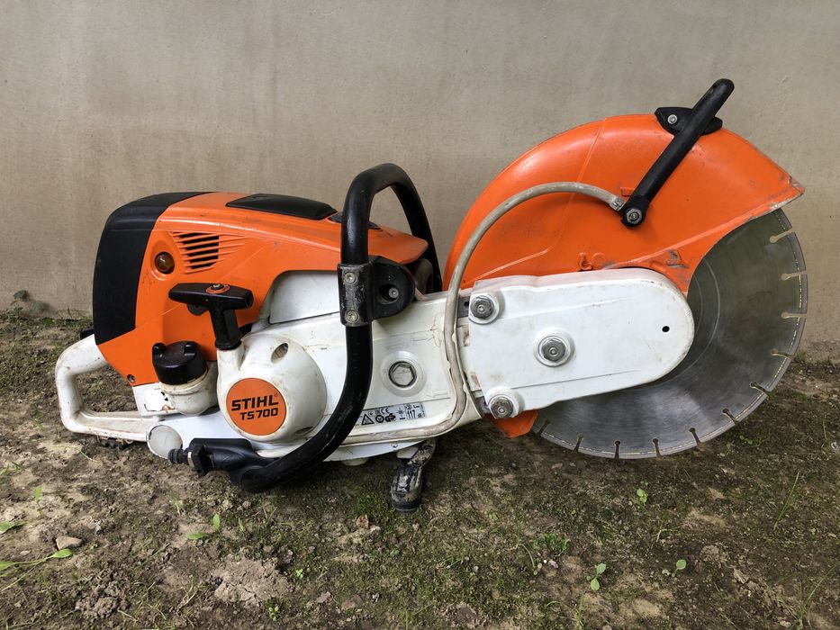 Pila spalinowa do ciecia betonu Stihl ts 700 moc 6,8 kM 350 mm tarcza