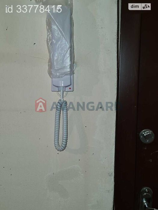 Продам квартиру Академіка Ющенка 5