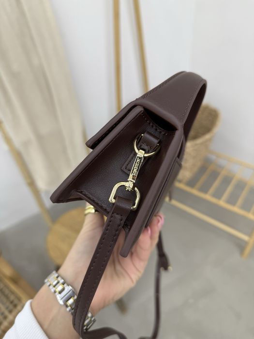 Сумочка в стилі Жакьюмус