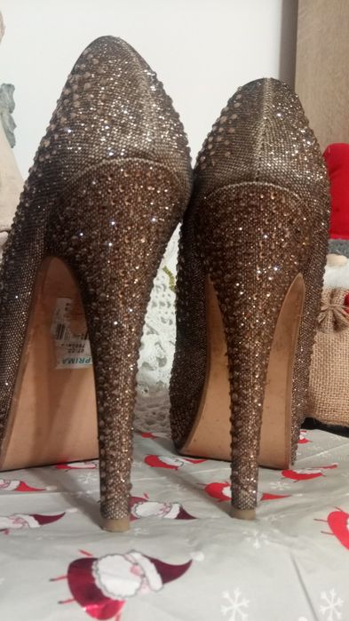 Primark cudne złote szpilki rozm 39