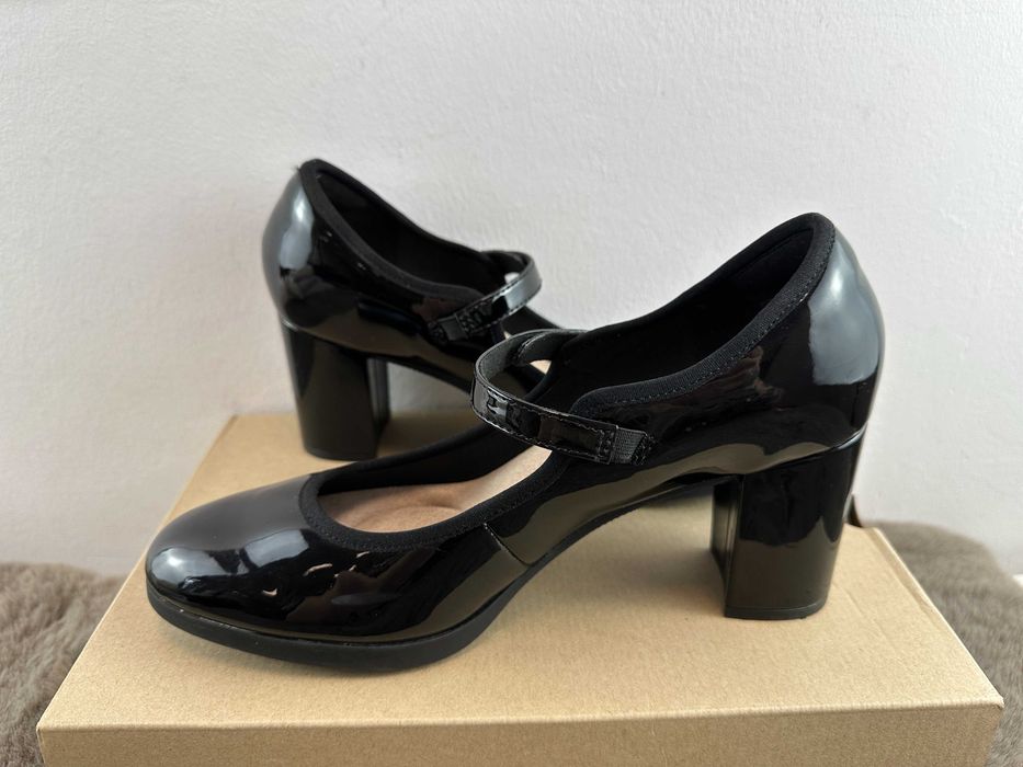 półbuty damskie Clarks Bayla Lily mary jane 39.5