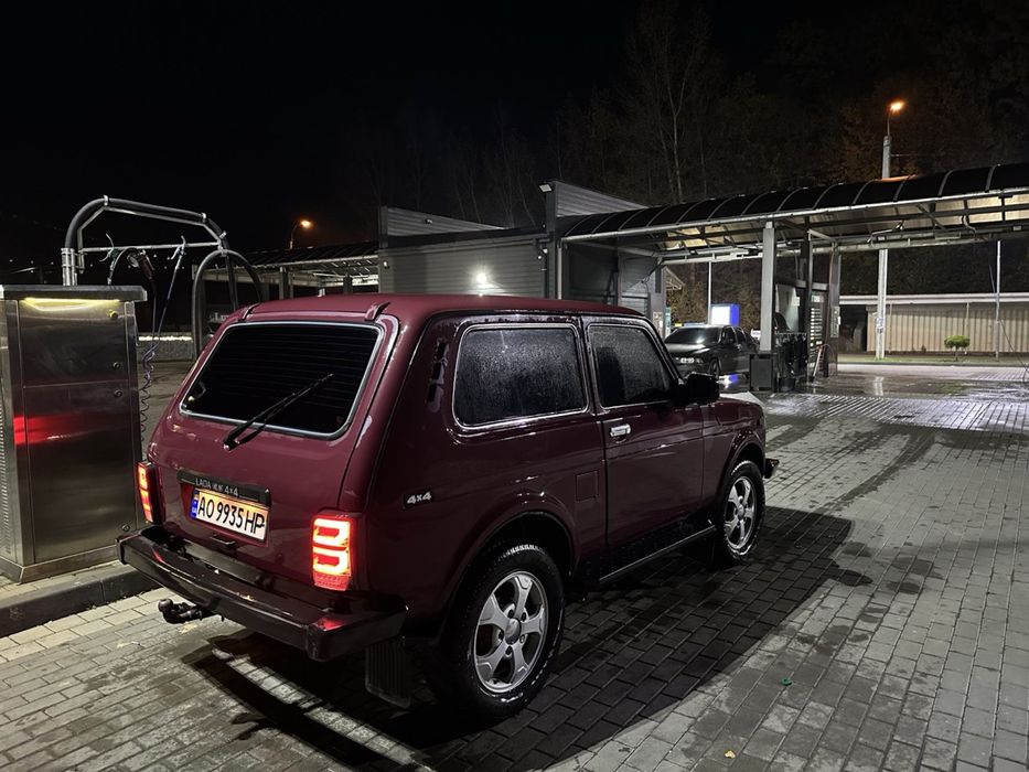 Продам ниву 2012 року