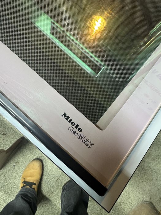 Духова шафа Miele H 5461 B (духовка)