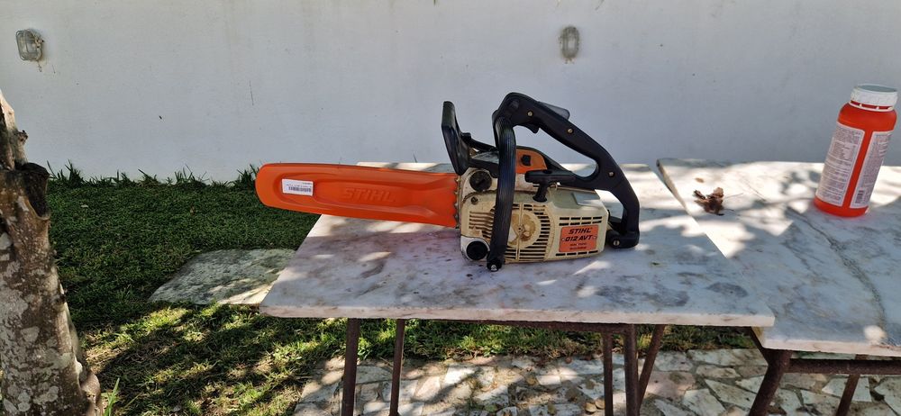 Stihl 012 AVT – revista e a trabalhar + espada e corrente afiada