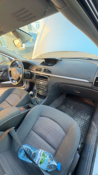 Renault laguna 2 czytaj opis